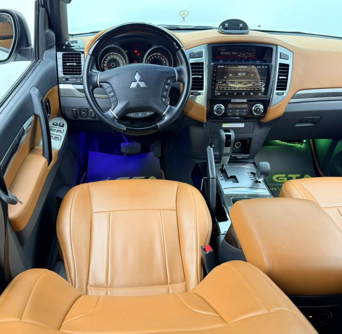 Mitsubishi Pajero GLS H/L SIGNATURE EDI 2020 Mitsubishi Pajero Signature Edition, Warranty, Full Service History, Low Km, Fully Loaded, GCC