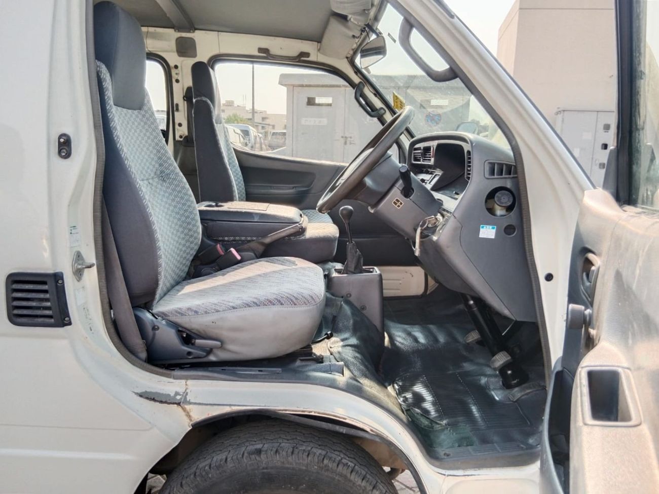 Toyota Hiace TOYOTA HIACE VAN RIGHT HAND DRIVE (PM1603)