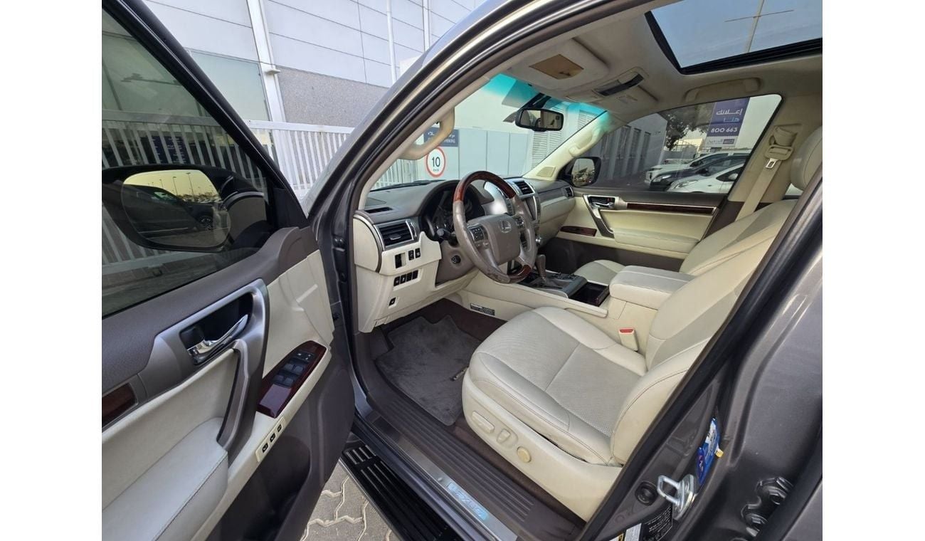 Lexus GX460 Platinum 4.6L LEXUS GX460 2010 GCC PERFECT CONDITION // FULL OPITION