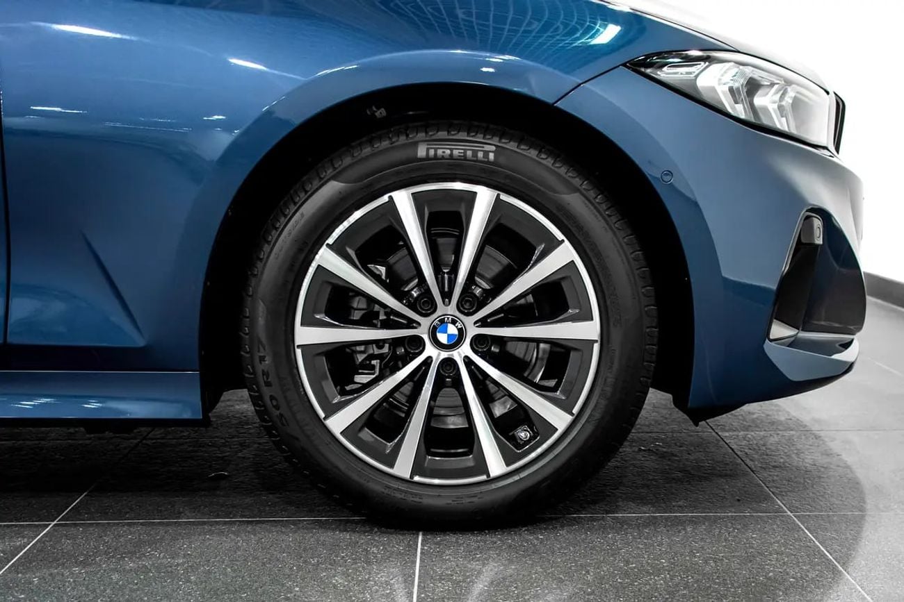 BMW 318i 318i Sedan Pure