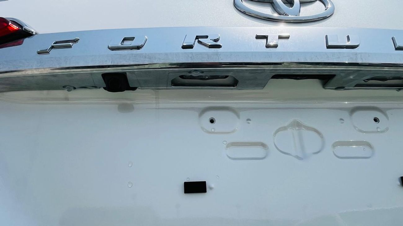 Toyota Fortuner SR5