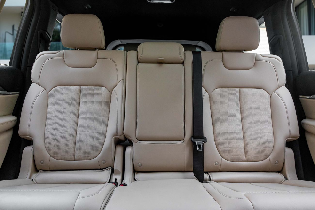 Jeep Grand Cherokee Limited Grand Cherokee Limited Plus | 2,546 P.M | 0% Downpayment | Perfect Condition!