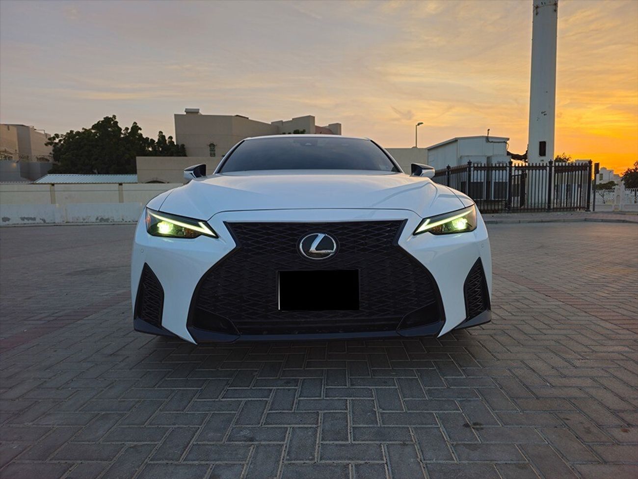 لكزس IS 350 F Sport 3.5L (311 HP)