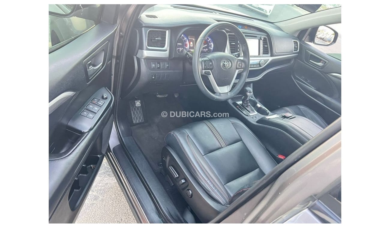 Toyota Highlander *Offer*2019 Toyota Highlander SE -FULL Option 3.5L V6 /