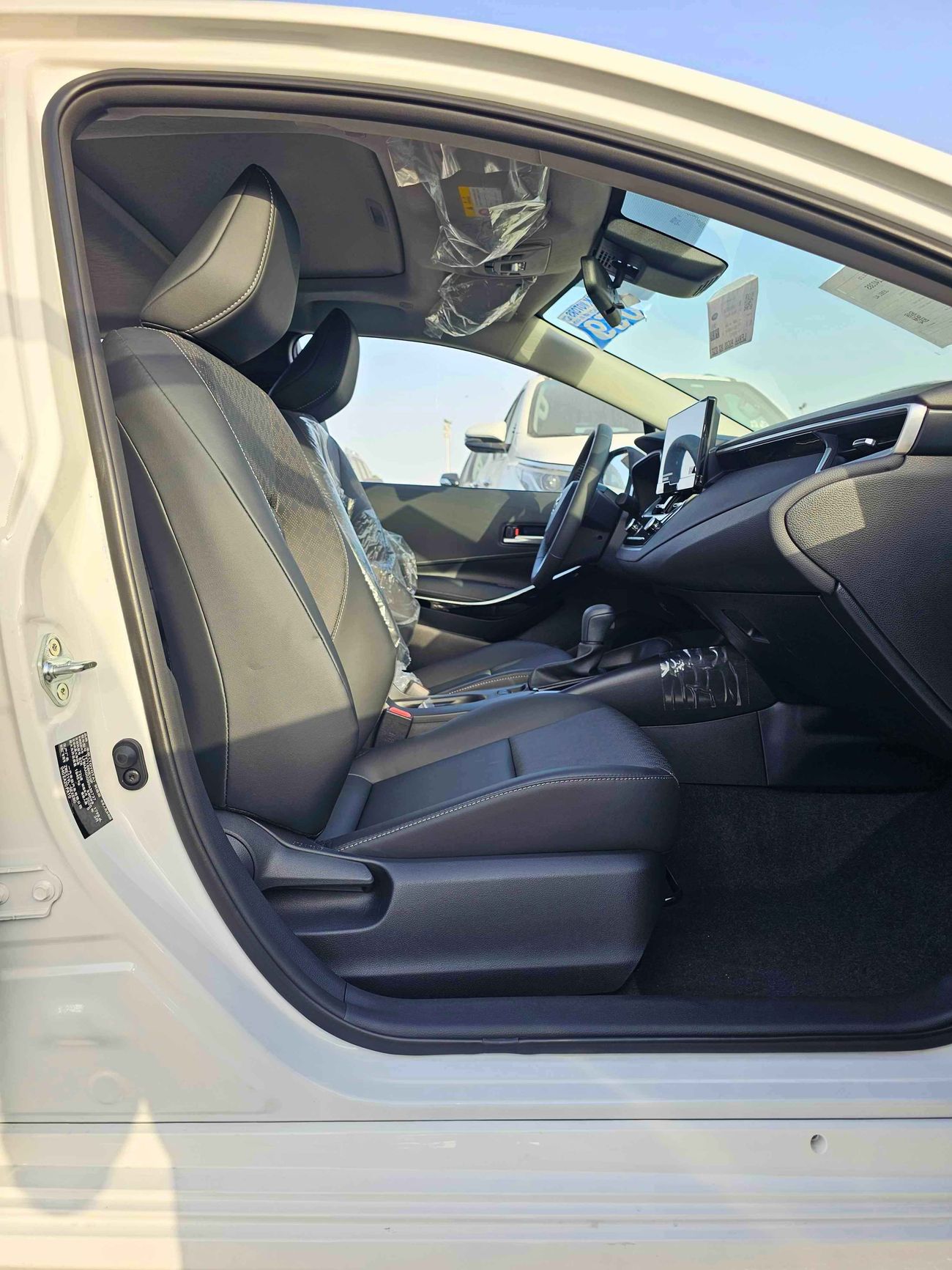 Toyota Corolla ELITE / 1.8L  A/T / PUSH START / SUNROOF / DVD + CAMERA (CODE # HYBRID)