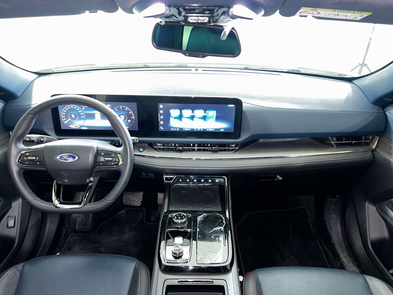 فورد تيريتوري TITANIUM PLUS TECH PKG /TER4224 /AL TAYER MOTORS /AL QOUZ SHOWROOM