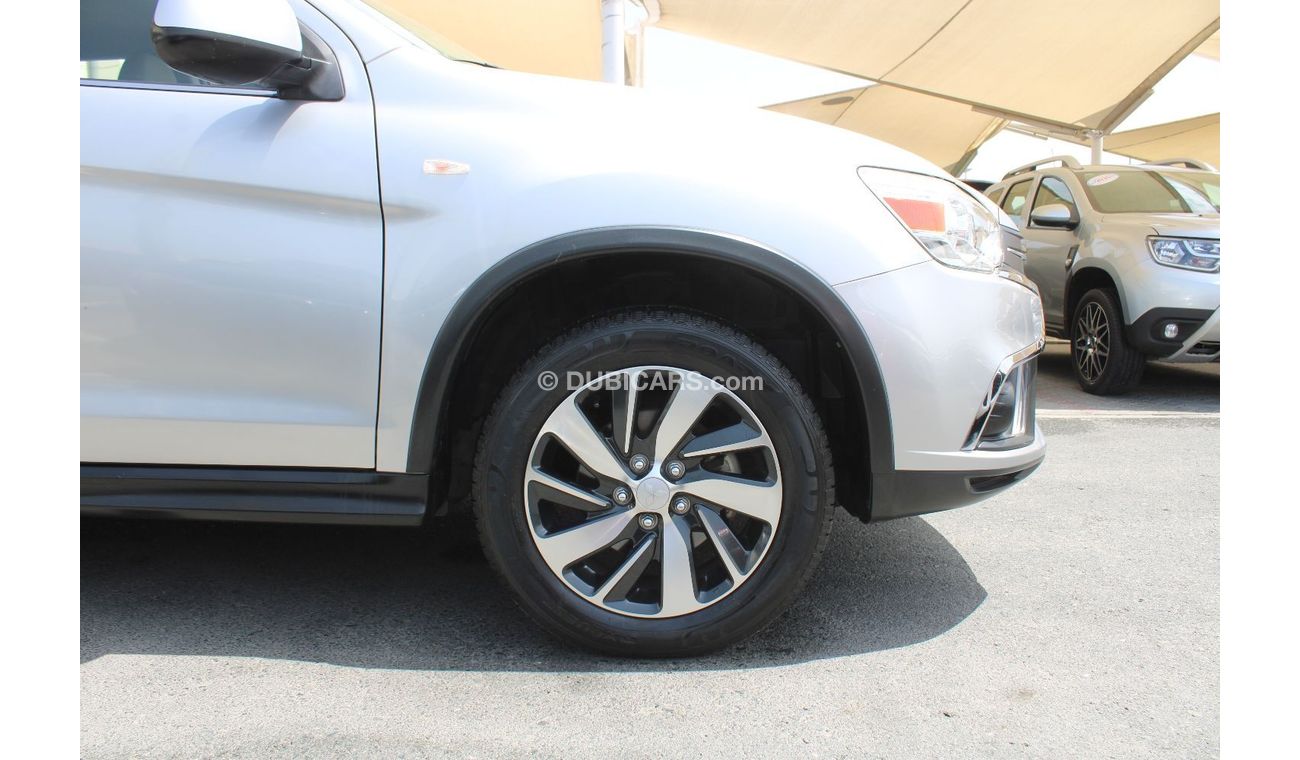 Mitsubishi ASX GLX Mid ACCIDENTS FREE - GCC - ORIGINAL PAINT - 2.0 - PERFECT CONDITION INSIDE OUT