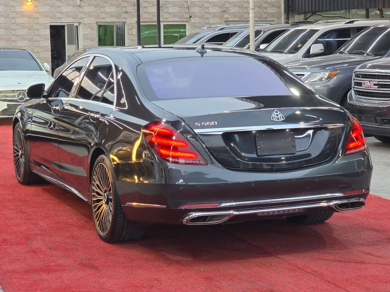 مرسيدس بنز S 550