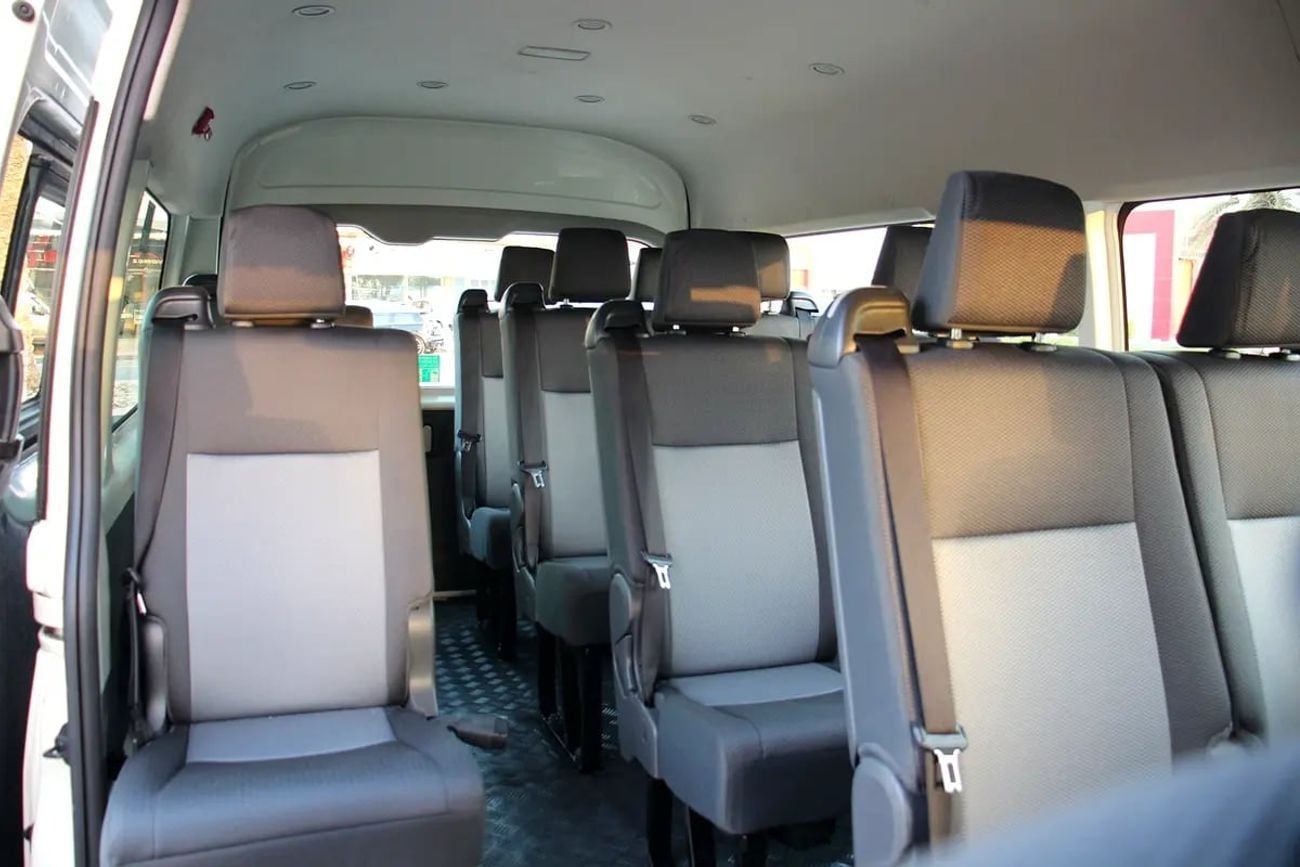 Toyota Hiace GL GCC Specs! 13seat! Excellent condition