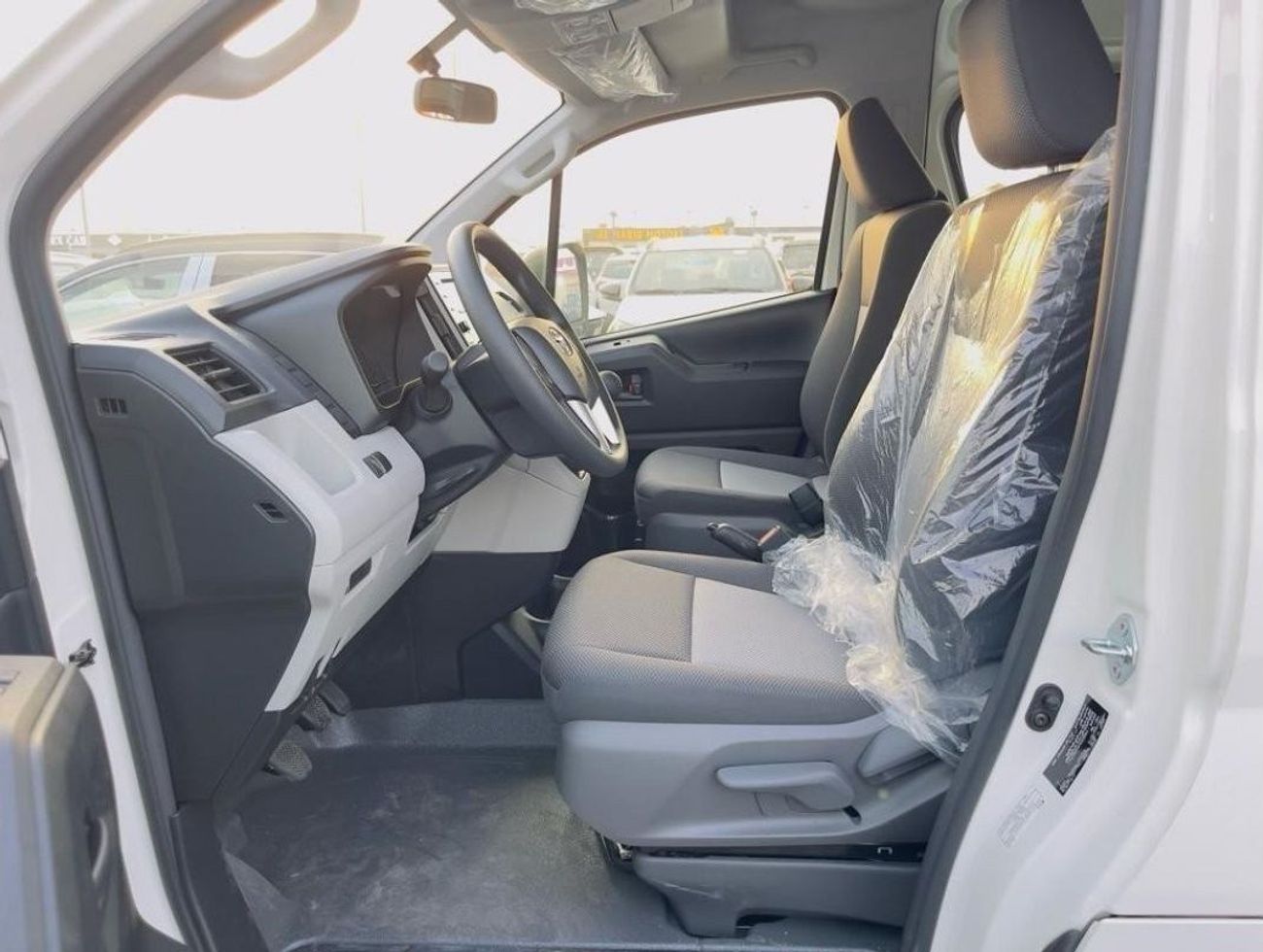 تويوتا هاياس Toyota Hiace High roof 3.5l, Petrol, M/T, 2023