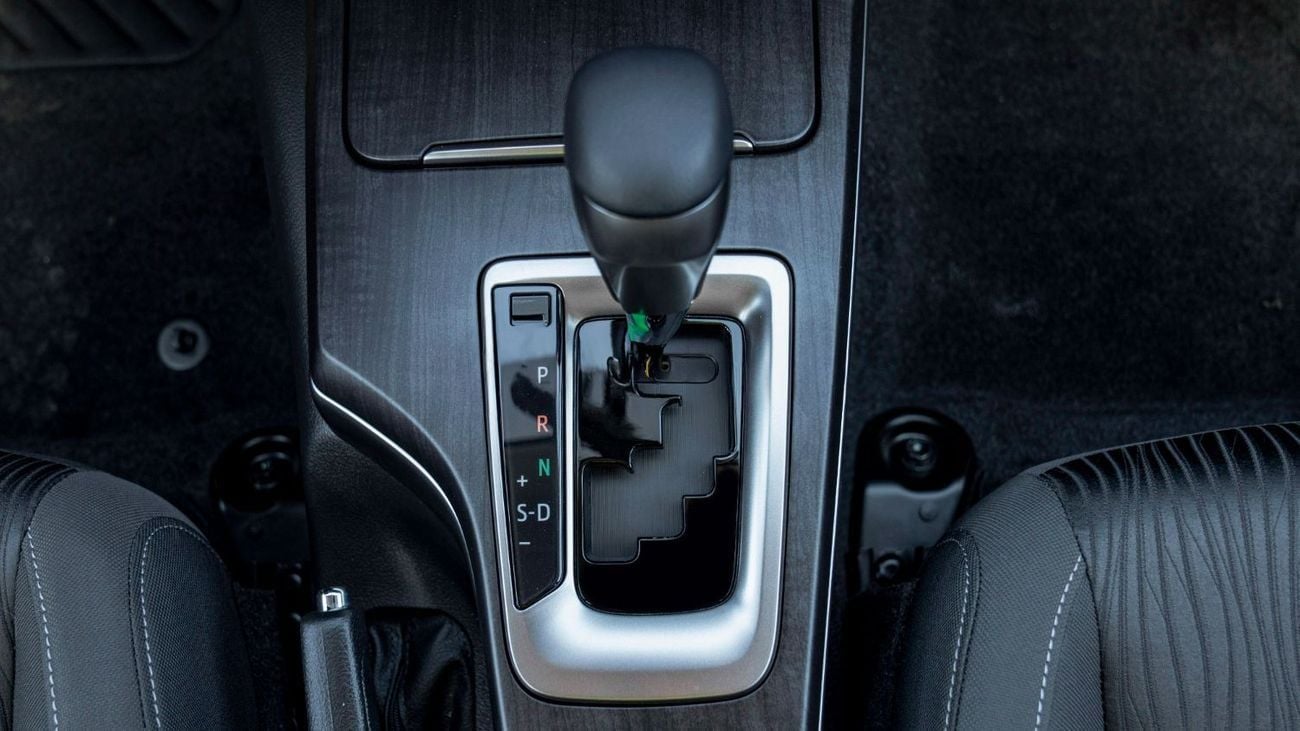 Toyota Fortuner 2.4L DIESEL 2025 WHITE