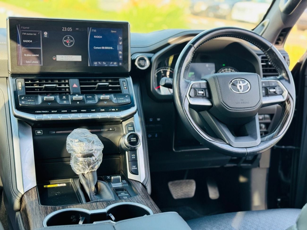 Toyota Land Cruiser LC300 sahara top of the range Black with Black interior