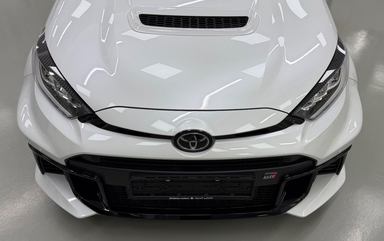 تويوتا يارس GCC .. BRAND NEW .. O km .. GR
