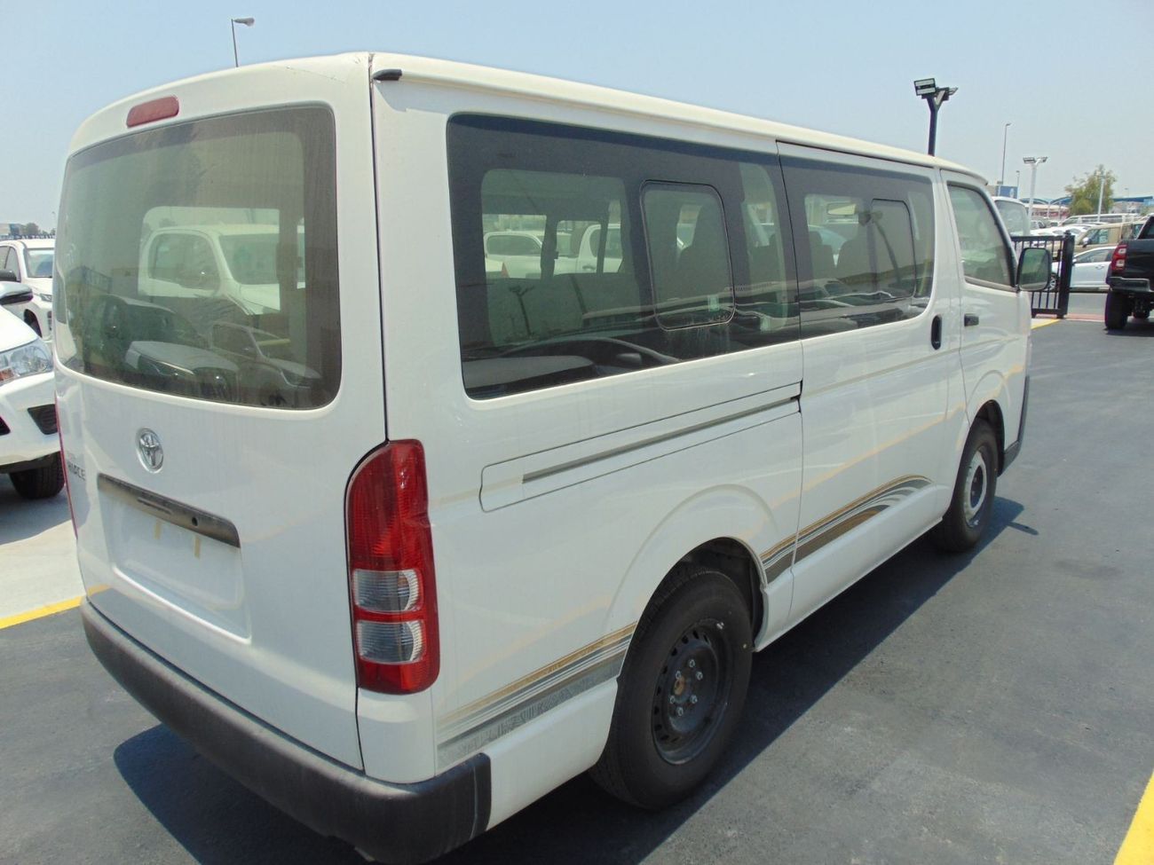 تويوتا هاياس كوميتور