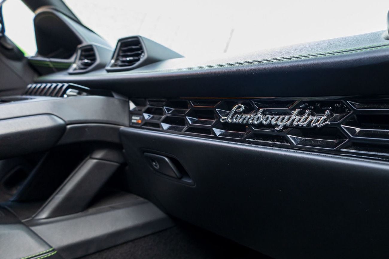 Lamborghini Huracan 2022 Lamborghini Huracán Evo Spyder GCC | Warranty