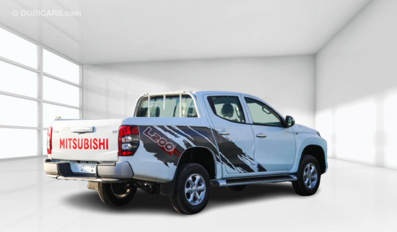 Mitsubishi L200 GLX 2.4L Diesel D/C 4X4 Manual  Model 2022 GCC