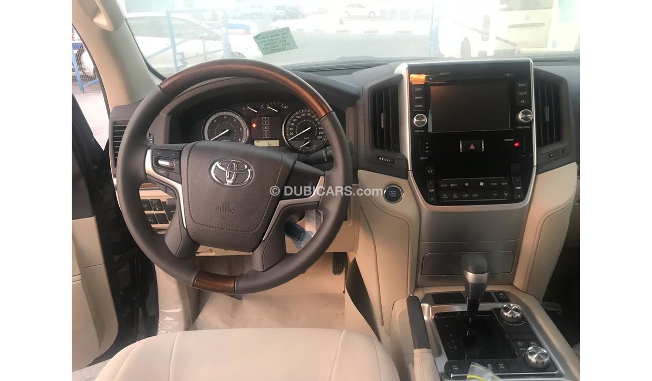 Toyota Land Cruiser V8 DIESEL