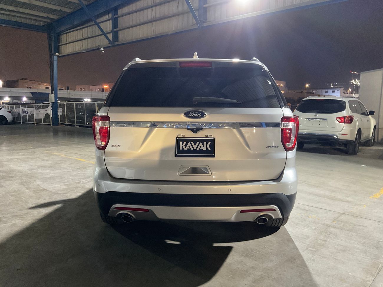 Ford Explorer XLT (Leather) | Guaranteed Warranty | 0 Down Payment