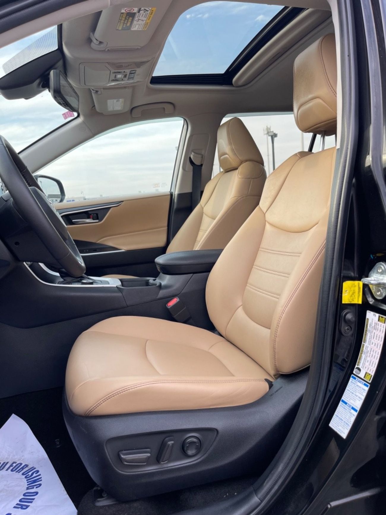 Toyota RAV4 2021 TOYOTA RAV4 XLE PREMIUM HYBRID FULL OPTIONS IMPORTED FROM USA