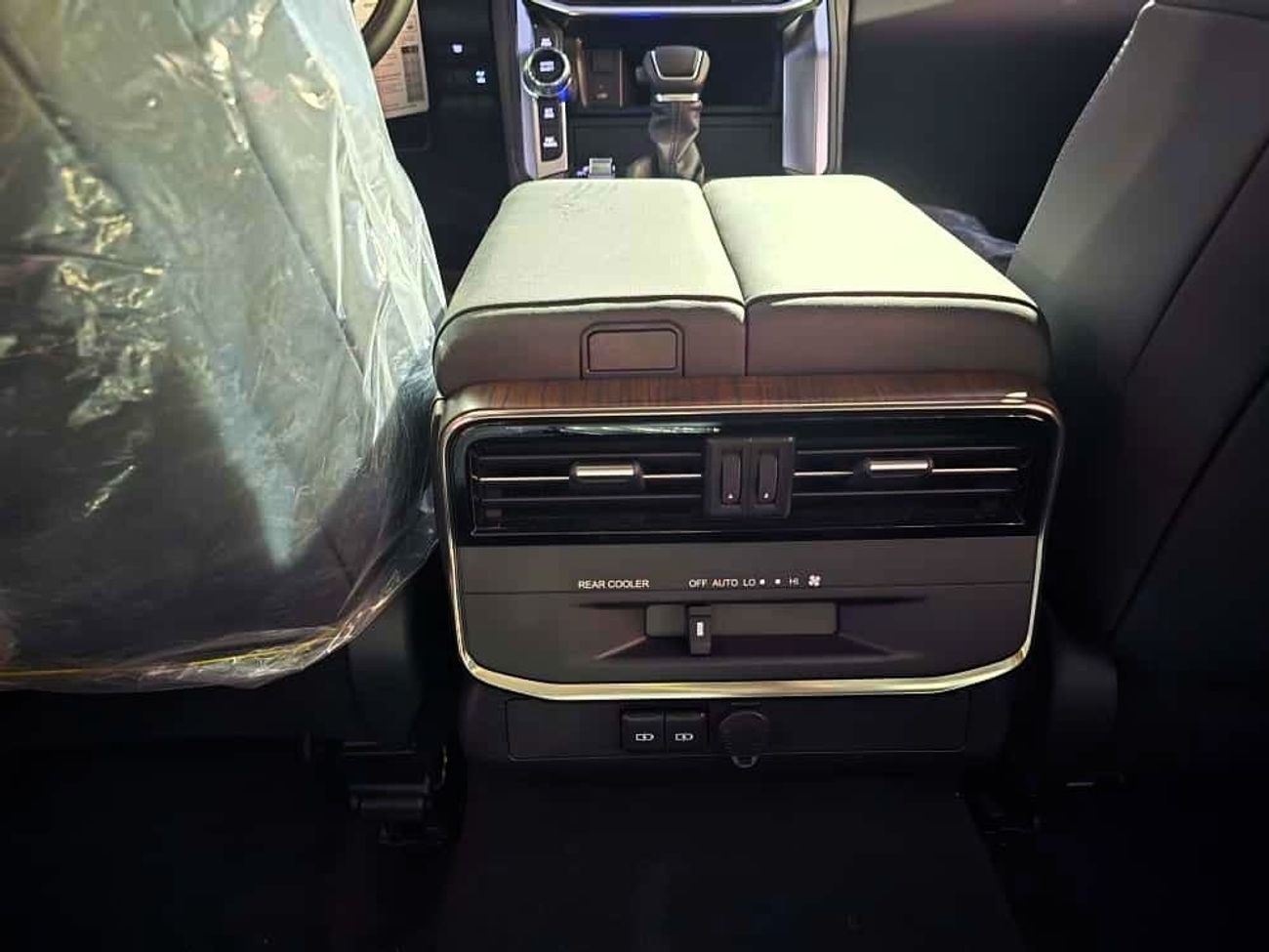 Toyota Land Cruiser Toyota Land Cruiser GXR 4.0L petrol 2025 black color