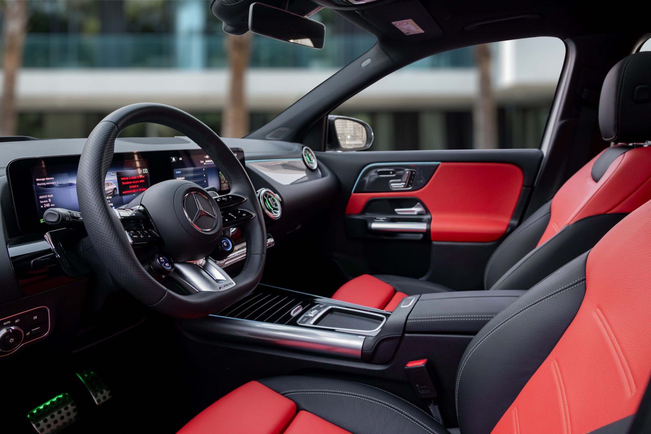 مرسيدس بنز GLA 35 AMG 4,211 P.M | 0% Downpayment | GLA 35 AMG | AGENCY WARRANTY/SERVICE!