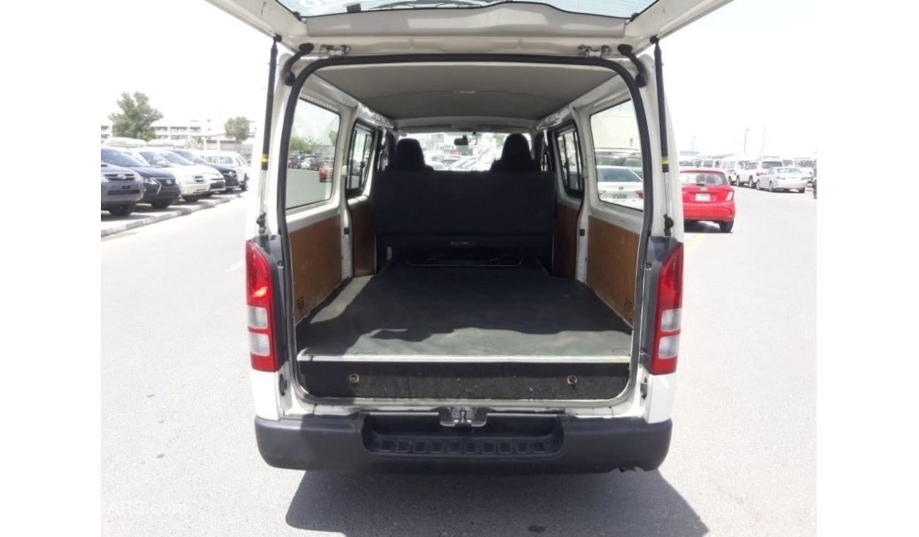 تويوتا هاياس Hiace RIGHT HAND DRIVE (Stock no PM 585 )