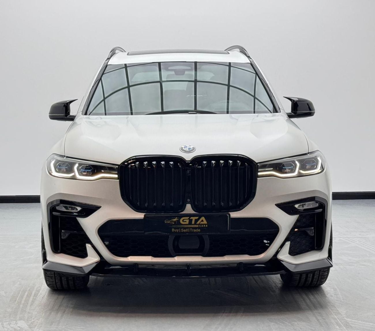 BMW X7 XDrive50i 4.4L 2019 BMW X7 xDrive50i M-Sport, 1 Year Warranty, Feb / 2027 BMW Service Pack, GCC