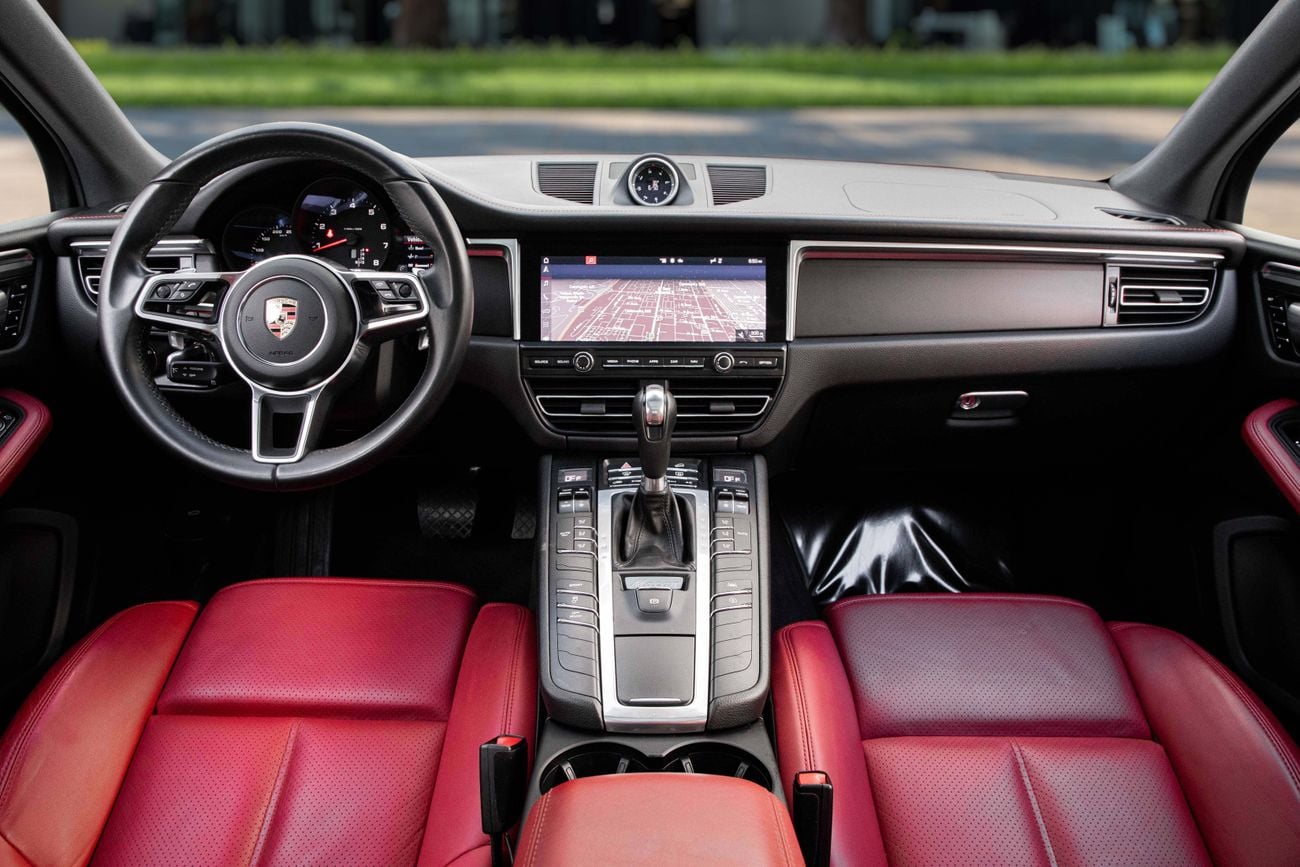 بورش ماكان Macan | 3,290 P.M | 0% Downpayment | FULL PORSCHE HISTORY | SAPPHIRE BLUE!