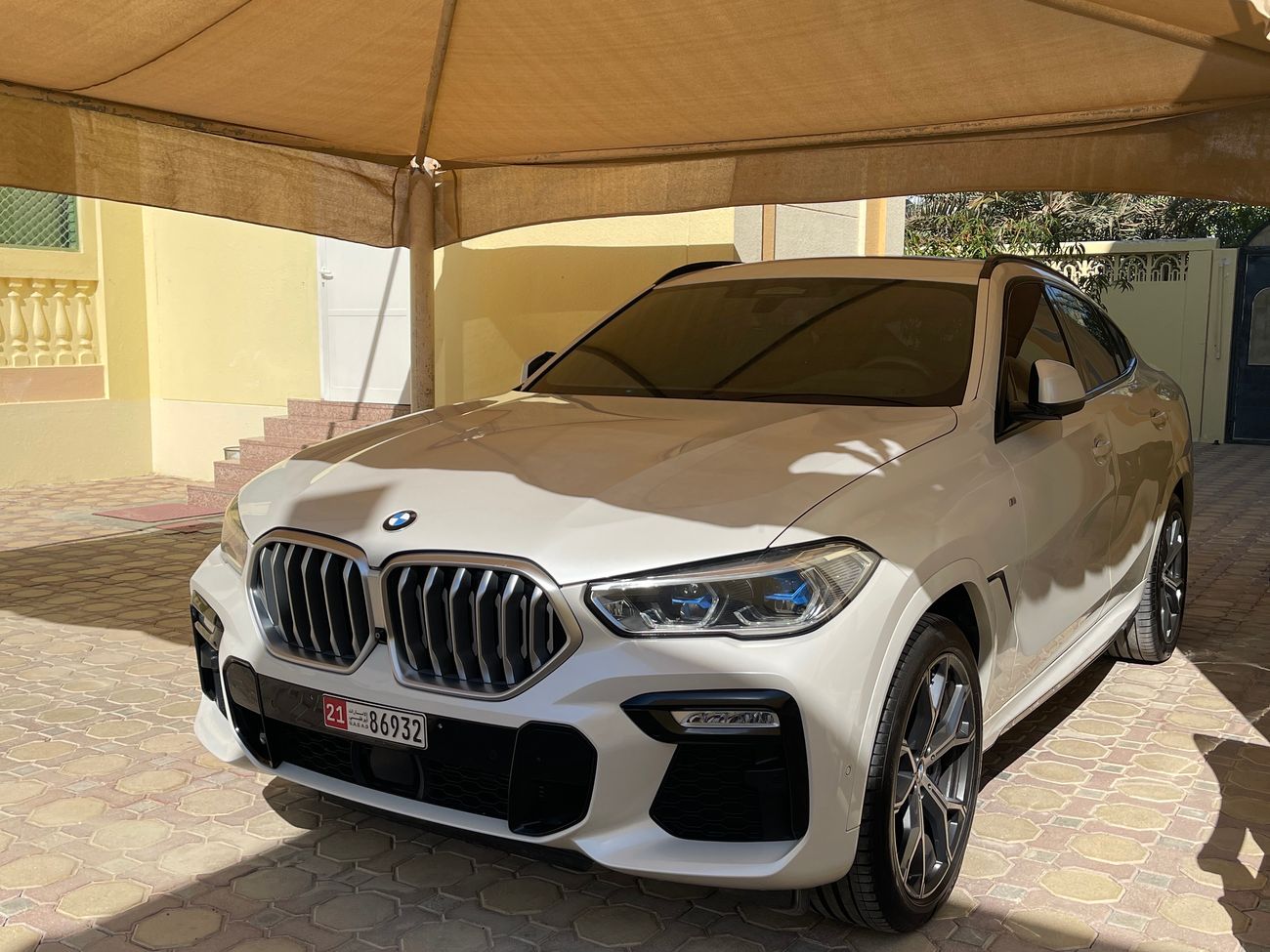 Mitsubishi Fuso Canter Full option Abu Dhabi Motors