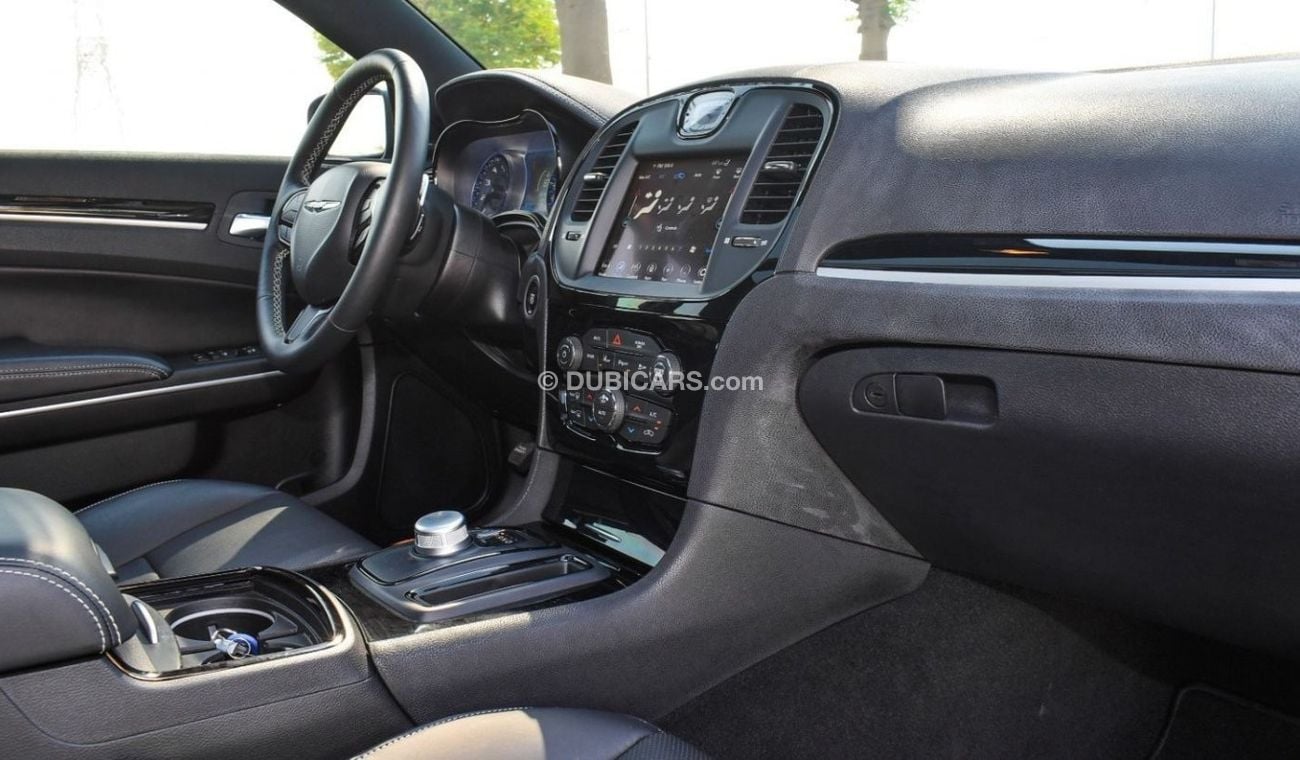 Chrysler 300s Chrysler 300S / 2022 / GCC / V6 / Brand New / Under Warranty