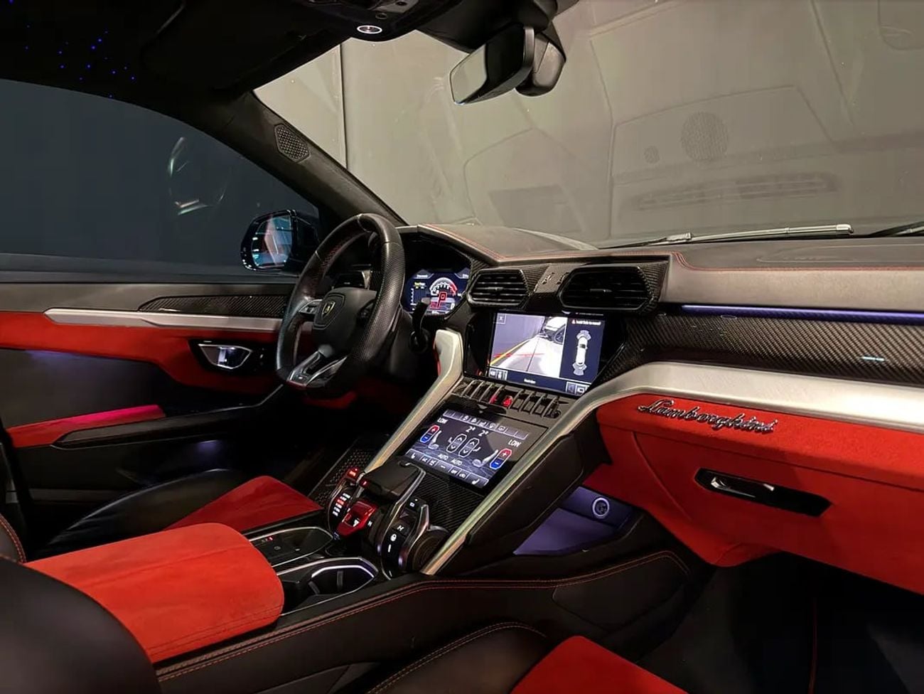 لامبورغيني اوروس Standard European Specs