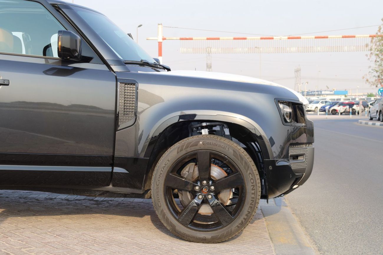 Land Rover Defender LANDROVER DEFENDER X-DYNAMIC 3.0 L 5DR