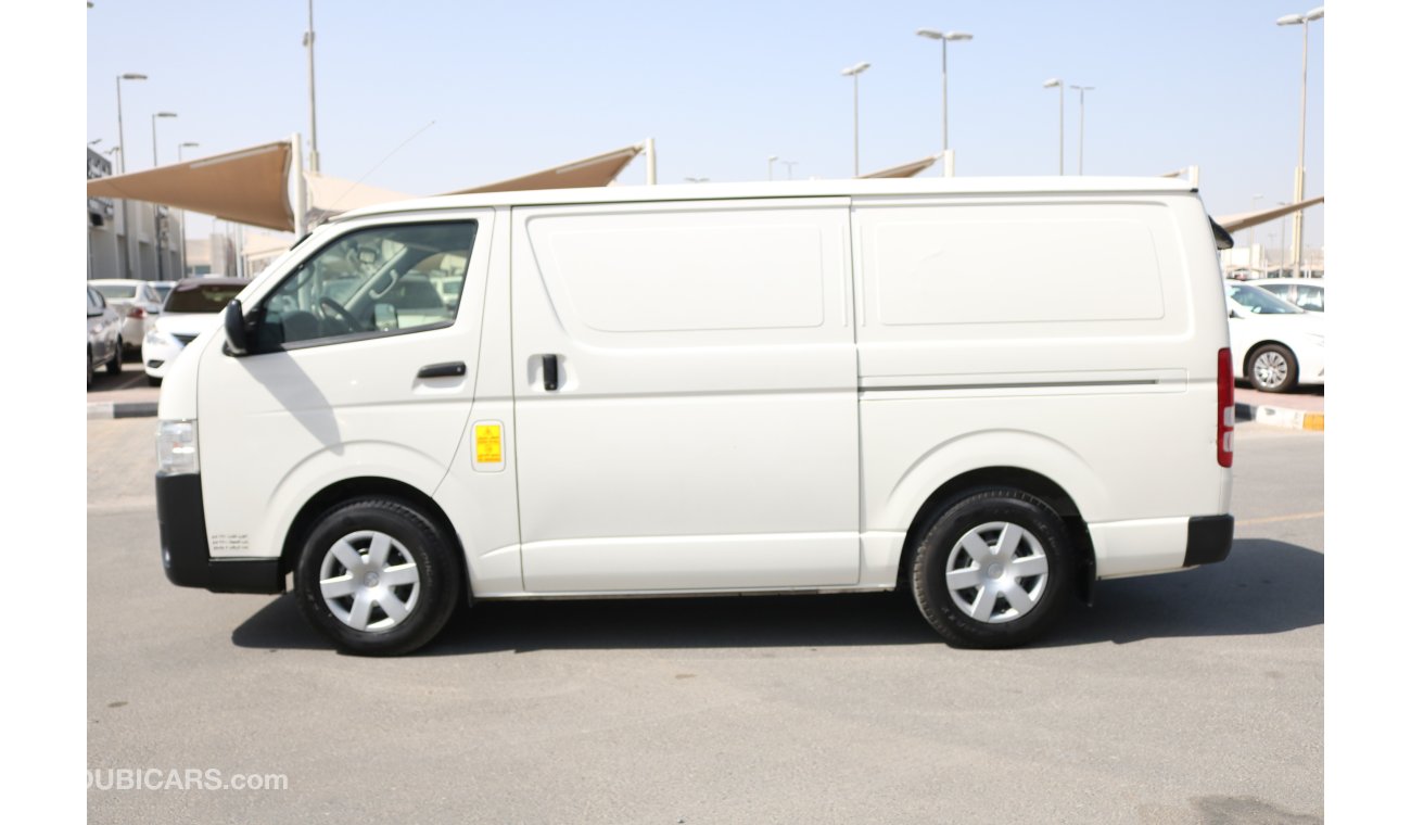 Toyota Hiace STANDARD ROOF PANEL DELIVERY VAN WITH GCC SOPECS