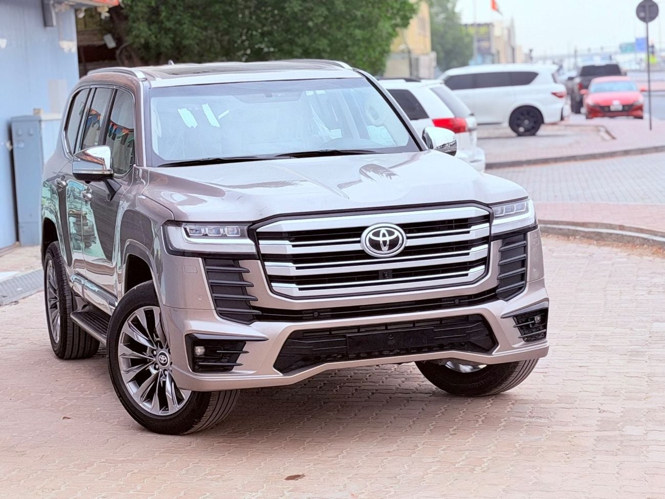 تويوتا لاند كروزر GXR 2022 V6 full option Top the range petrol