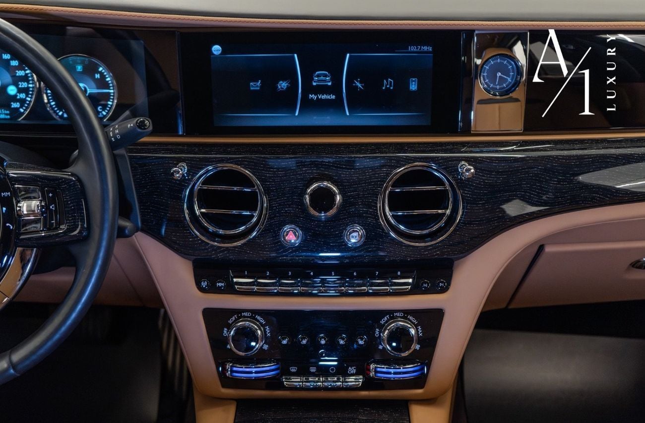 Rolls-Royce Ghost 2021 Rolls Royce Ghost Silver Badge, Comes With Warranty  Service Contract, Fully Loaded, GCC Spec