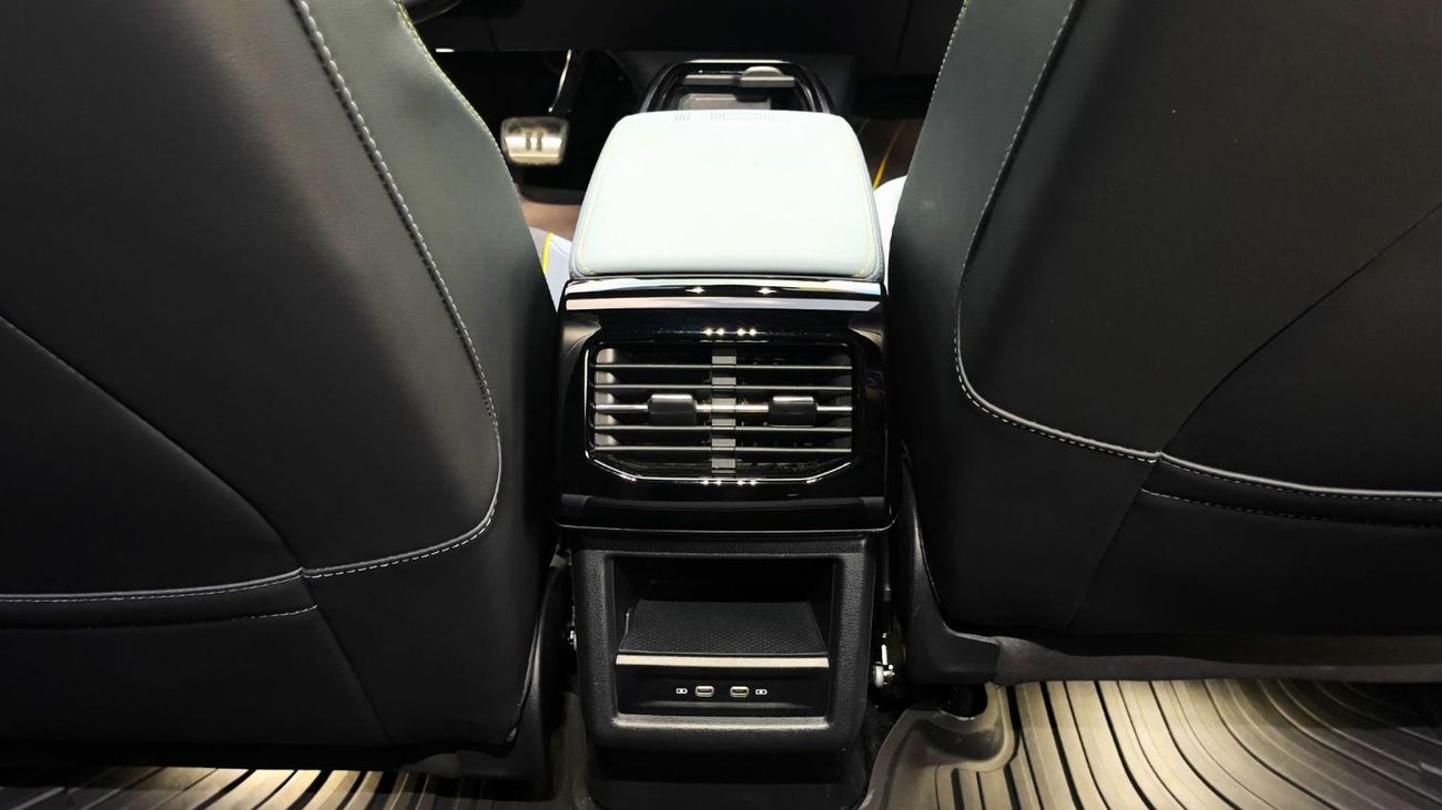 Volkswagen ID.4 1710 PM | X-PRO | Chinese Specs | Warranty