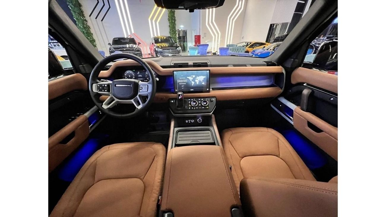 لاند روفر ديفندر Defender HSE P400/2024 /GCC / 5 YEARS WARRANTY AND SERVICE