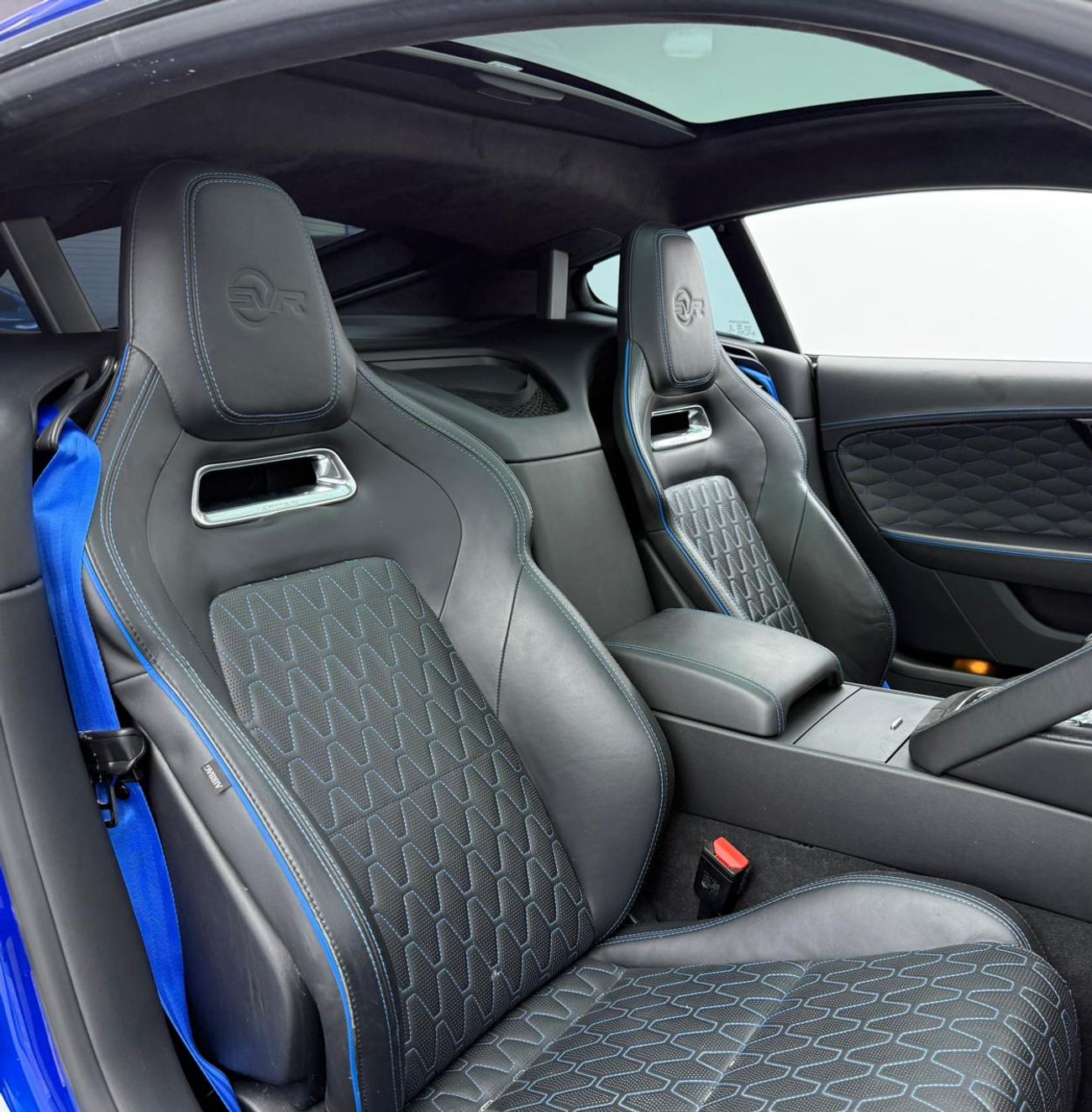 جاكوار F Type SVR 5.0L (575 HP) Coupe 2019 Jaguar F-TYPE SVR ,Warranty ,Full Jaguar Service History ,Excellent Con