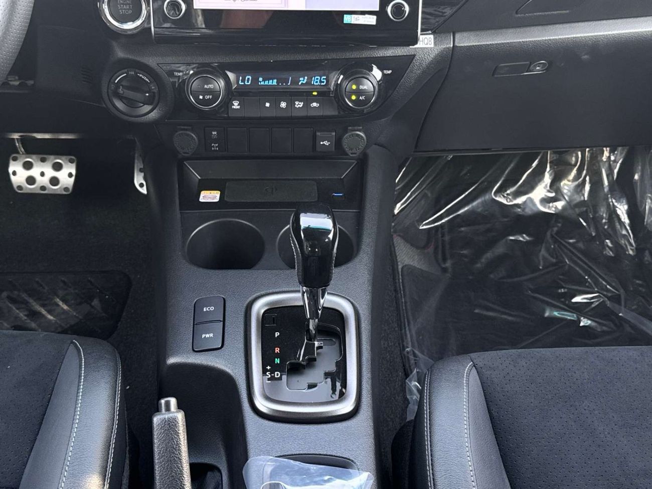 تويوتا هيلوكس 2025 TOYOTA HILUX GR-S 4.0L PETROL D/CAB P/UP 4X4 AT 2025 BRAND NEW 0KM