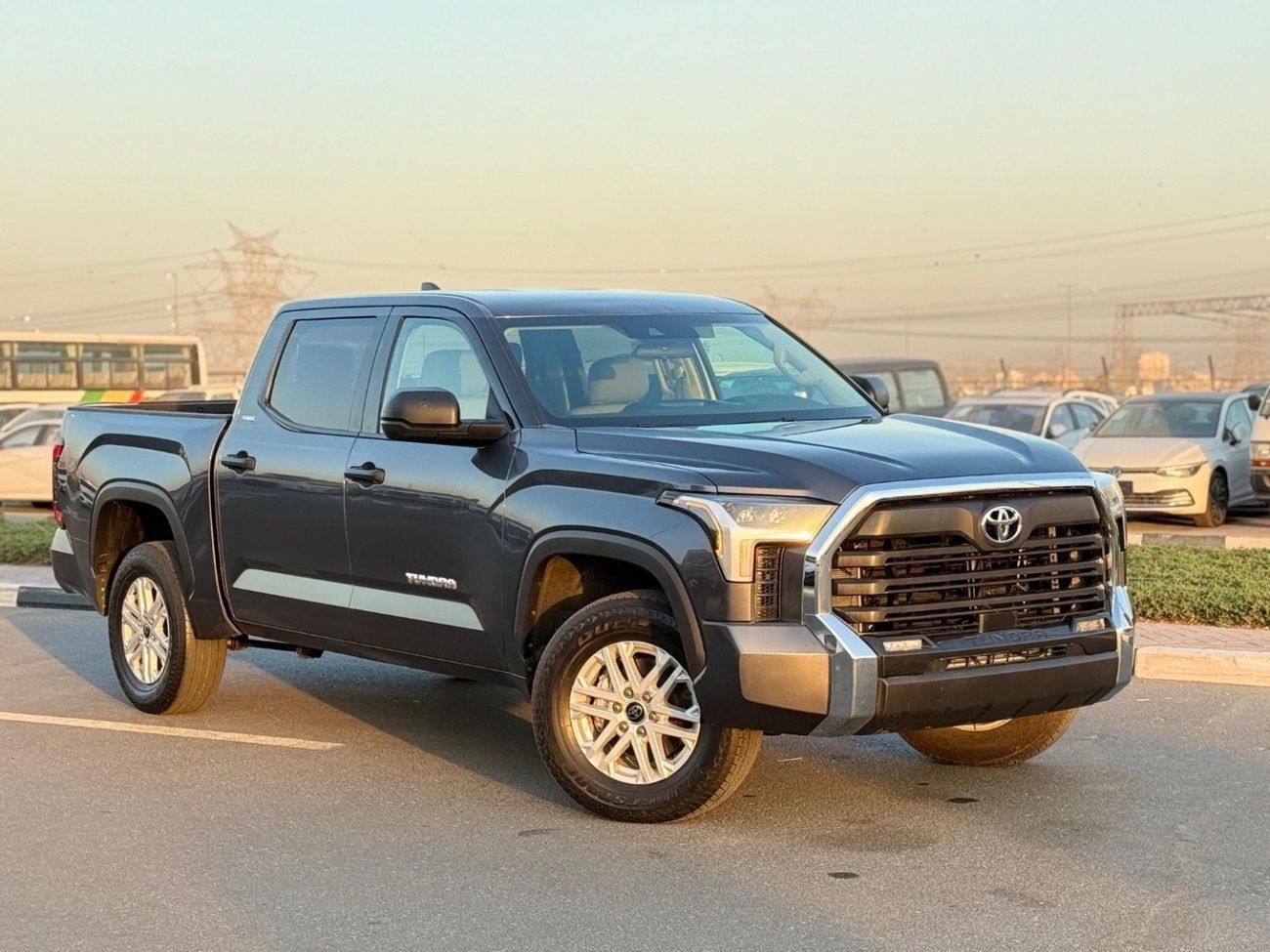 Toyota Tundra CREWMAX SR