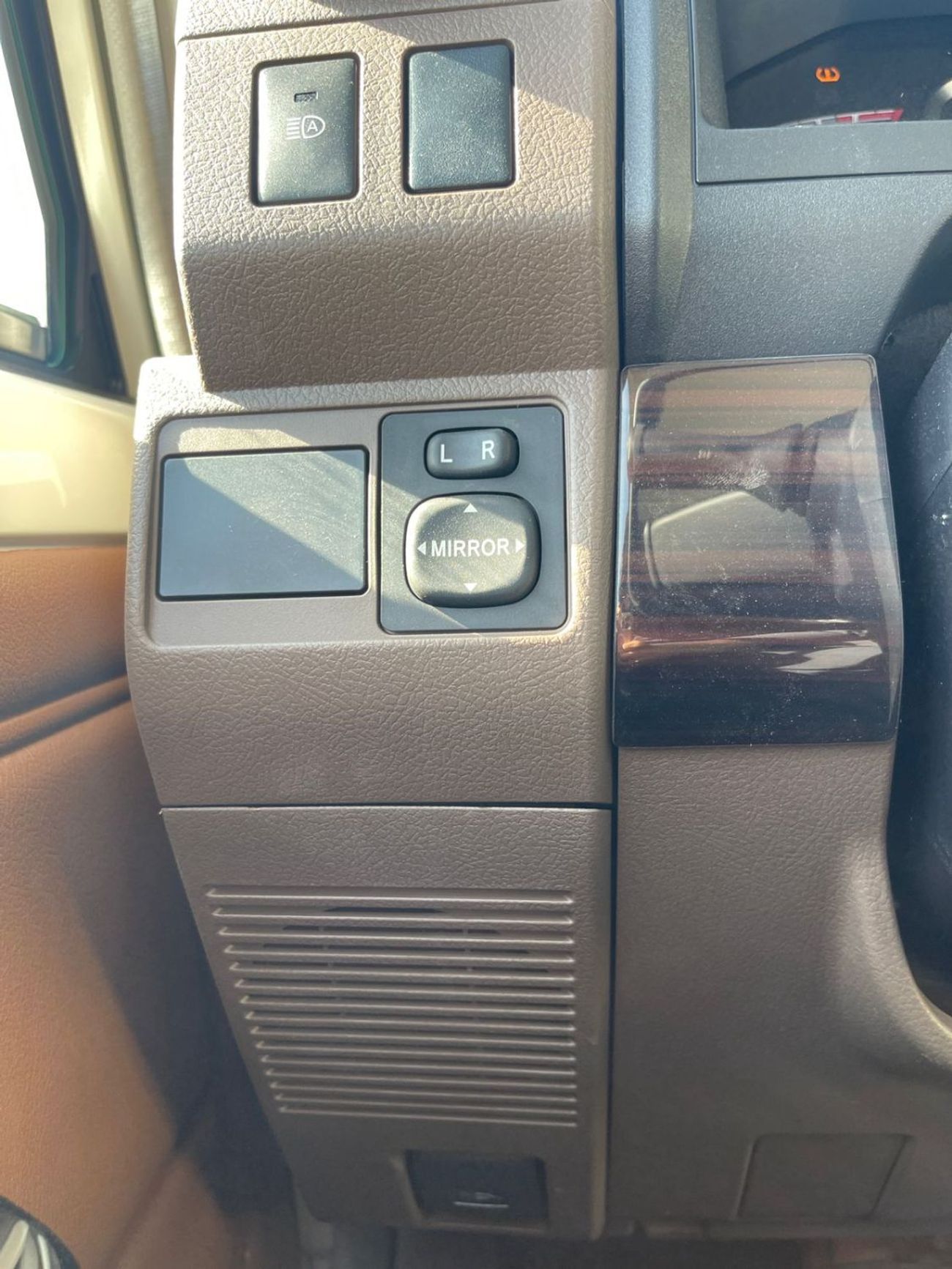 Toyota Land Cruiser Pick Up LC 79 Pickup S/C 4.0L Petrol A/T Full Option 2025 Model