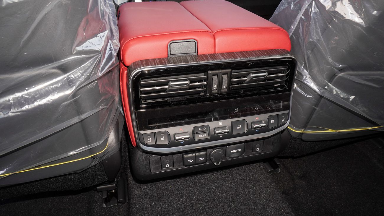 Toyota Land Cruiser GR Sport 3.5L V6