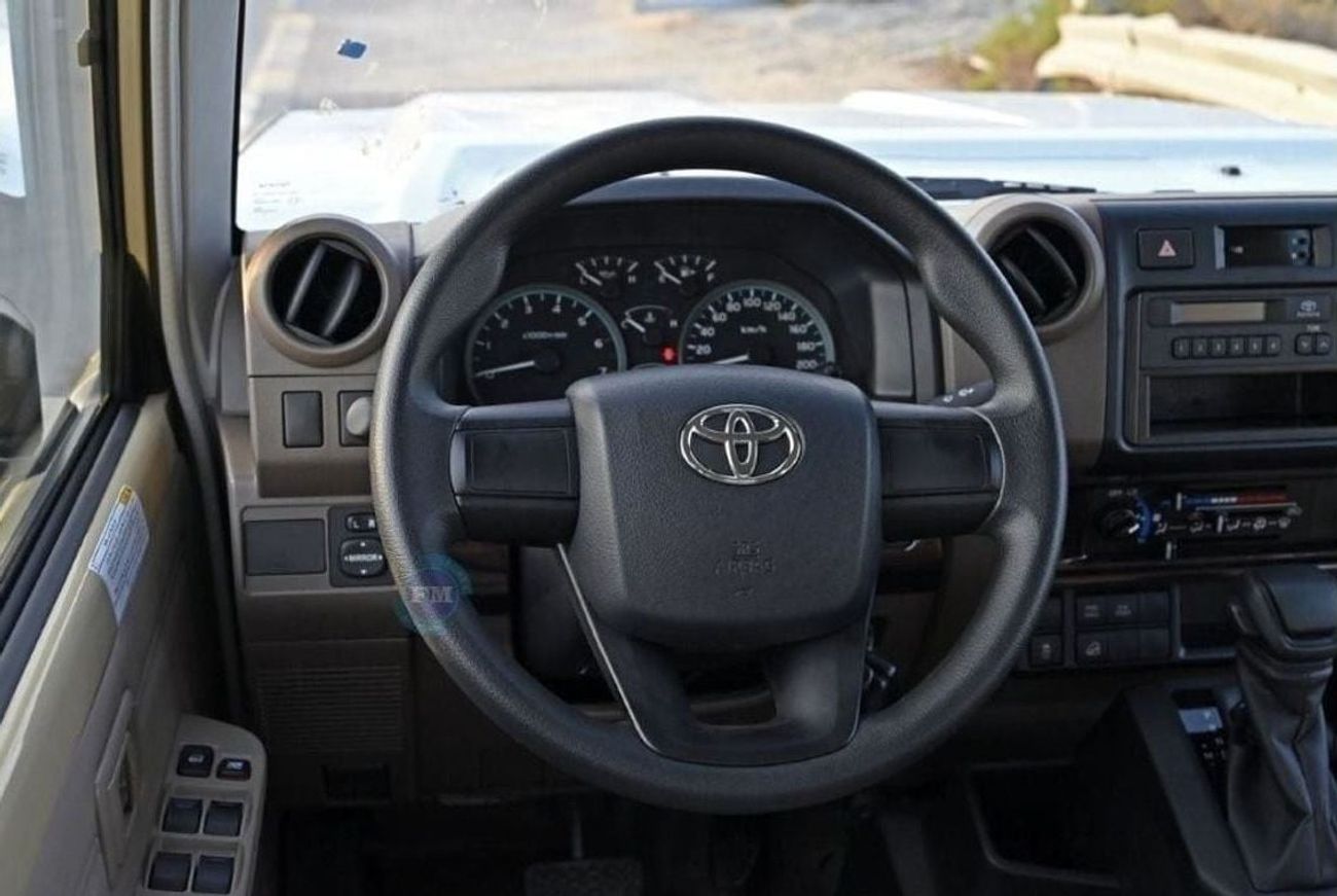 Toyota Land Cruiser Pick Up LX-E V6 4.0L Petrol 4WD Automatic