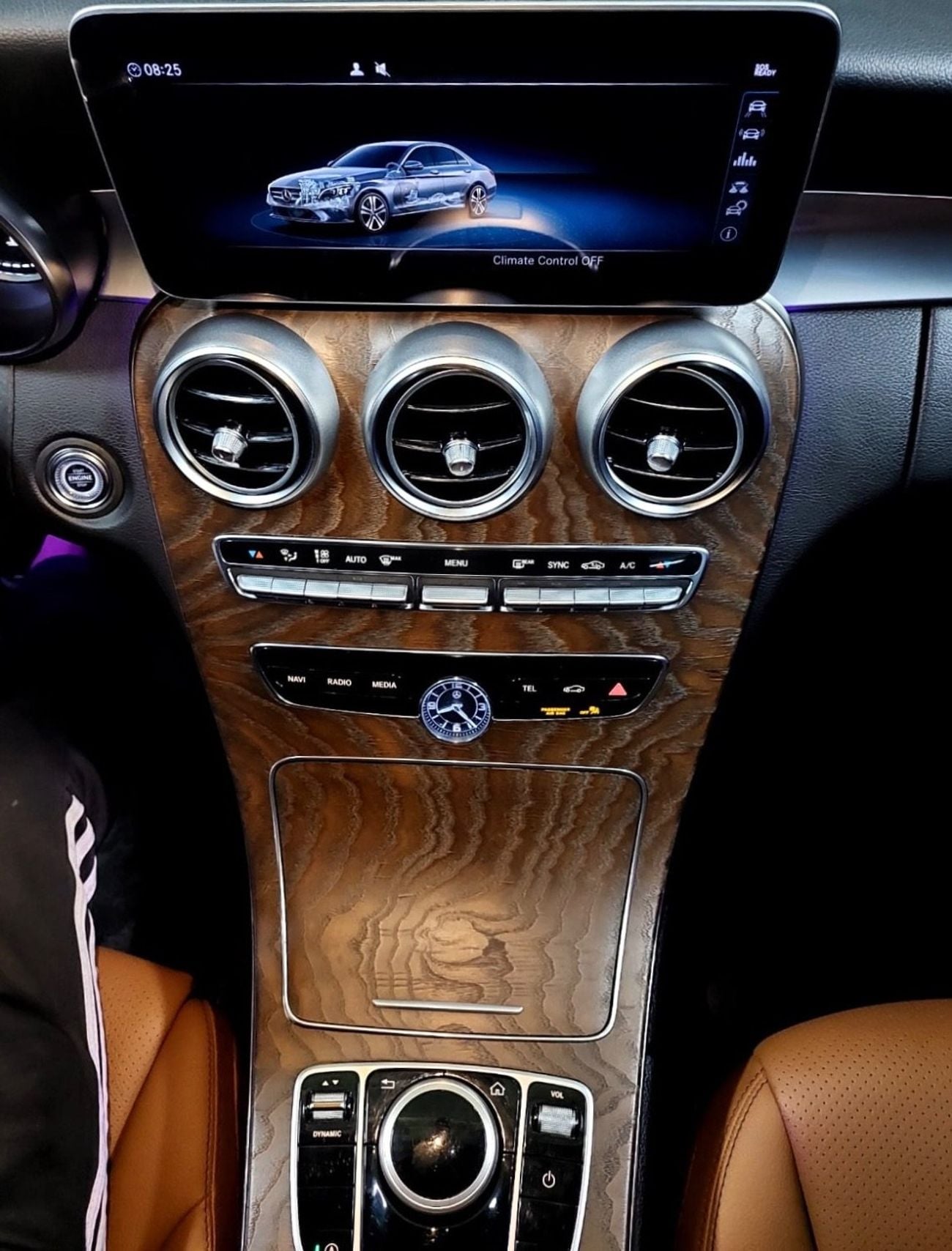 مرسيدس بنز C 300 AMG
