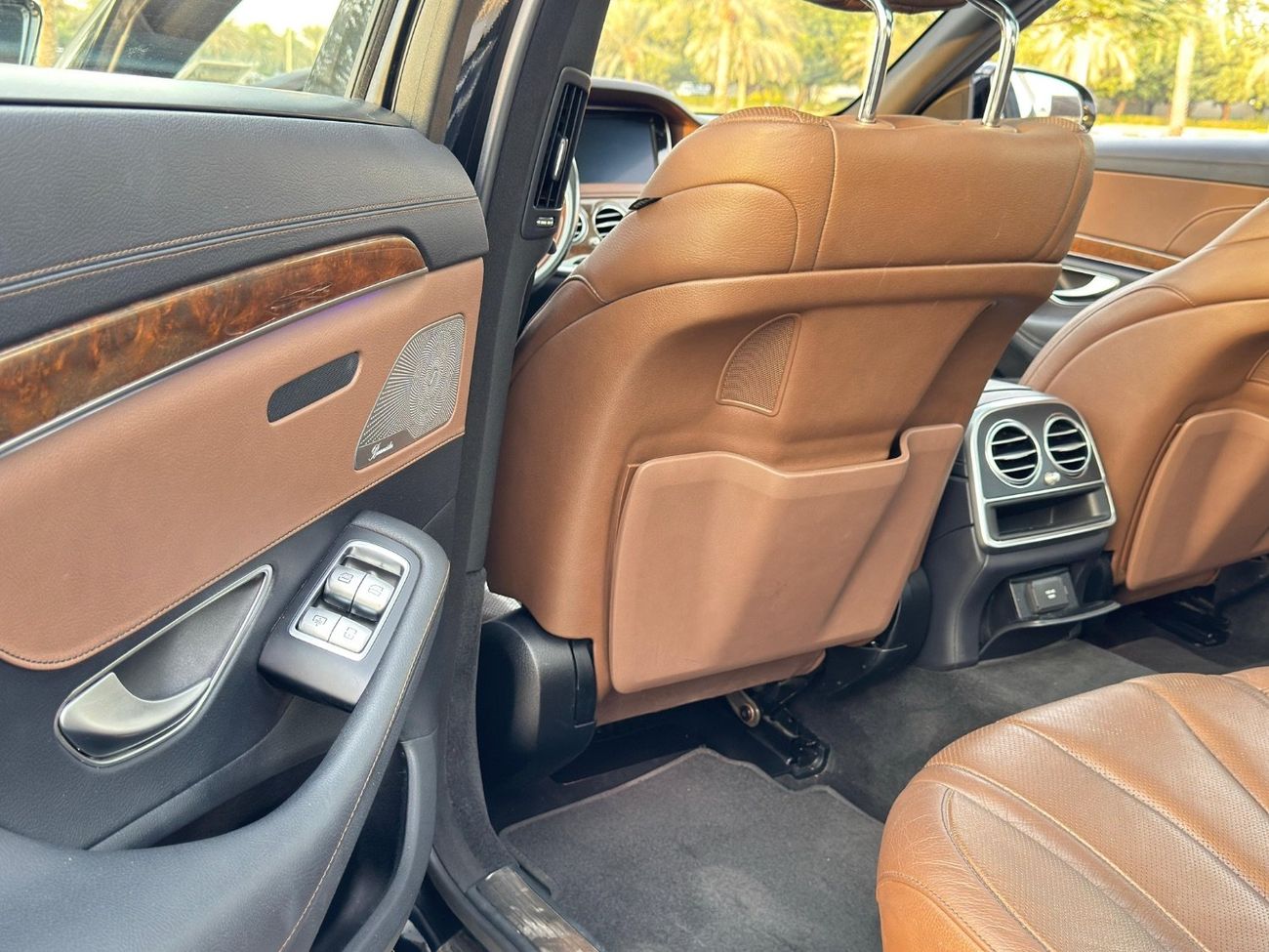 مرسيدس بنز S 550 MERCEDES S550 MODEL 2017 USA SPACE FULL OPTION