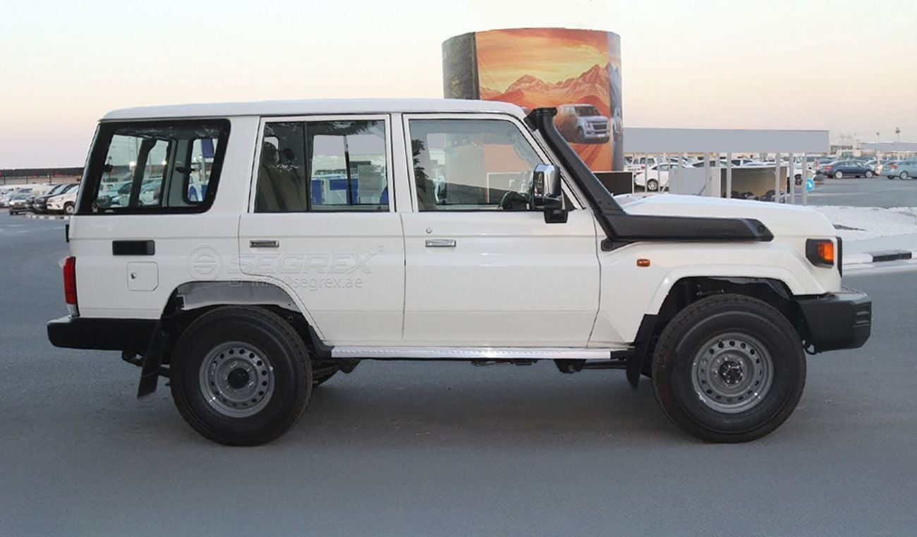 تويوتا لاند كروزر 70 2025 Model Toyota Land Cruiser Hardtop LC76, 2.8L Diesel 4WD 5M/T