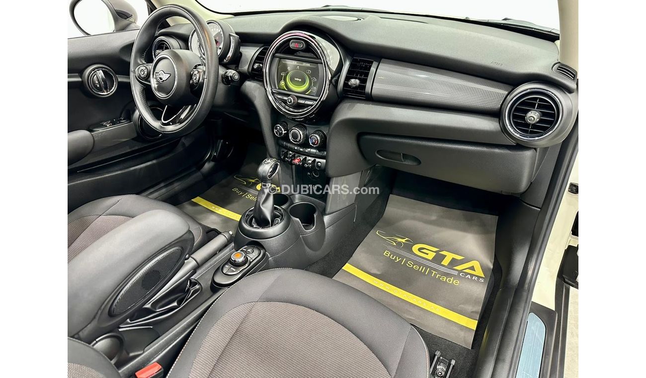 Mini Cooper Std 2018 Mini Cooper Coupe, Warranty, Full MINI Service History, Low Kms, GCC