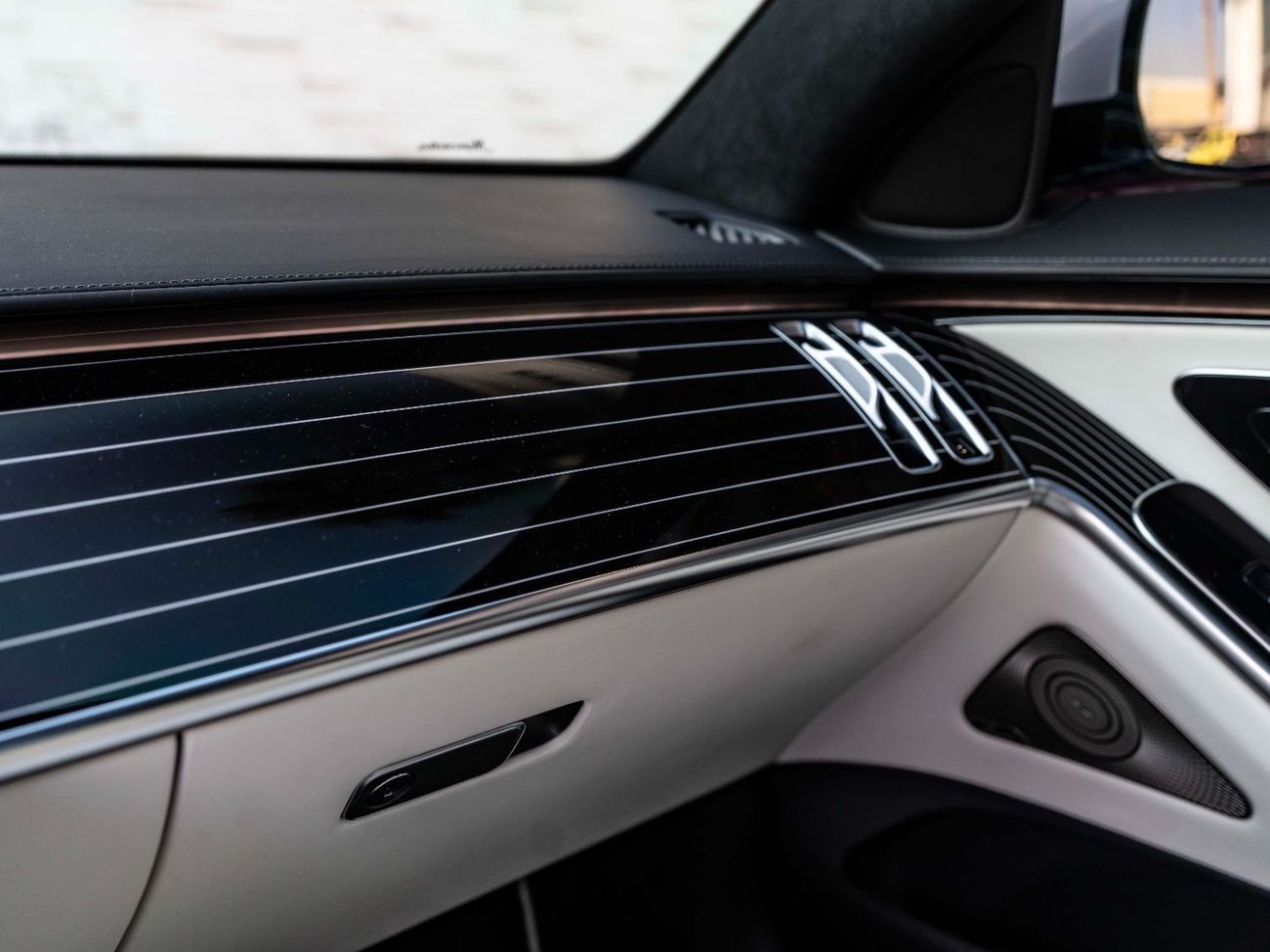 مرسيدس مايباخ S680 مايباخ LUXURY