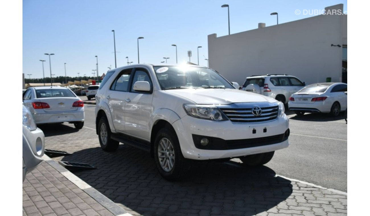 Toyota Fortuner 2014 WITHOUT PAINT WITHOUT ACCIDENTS