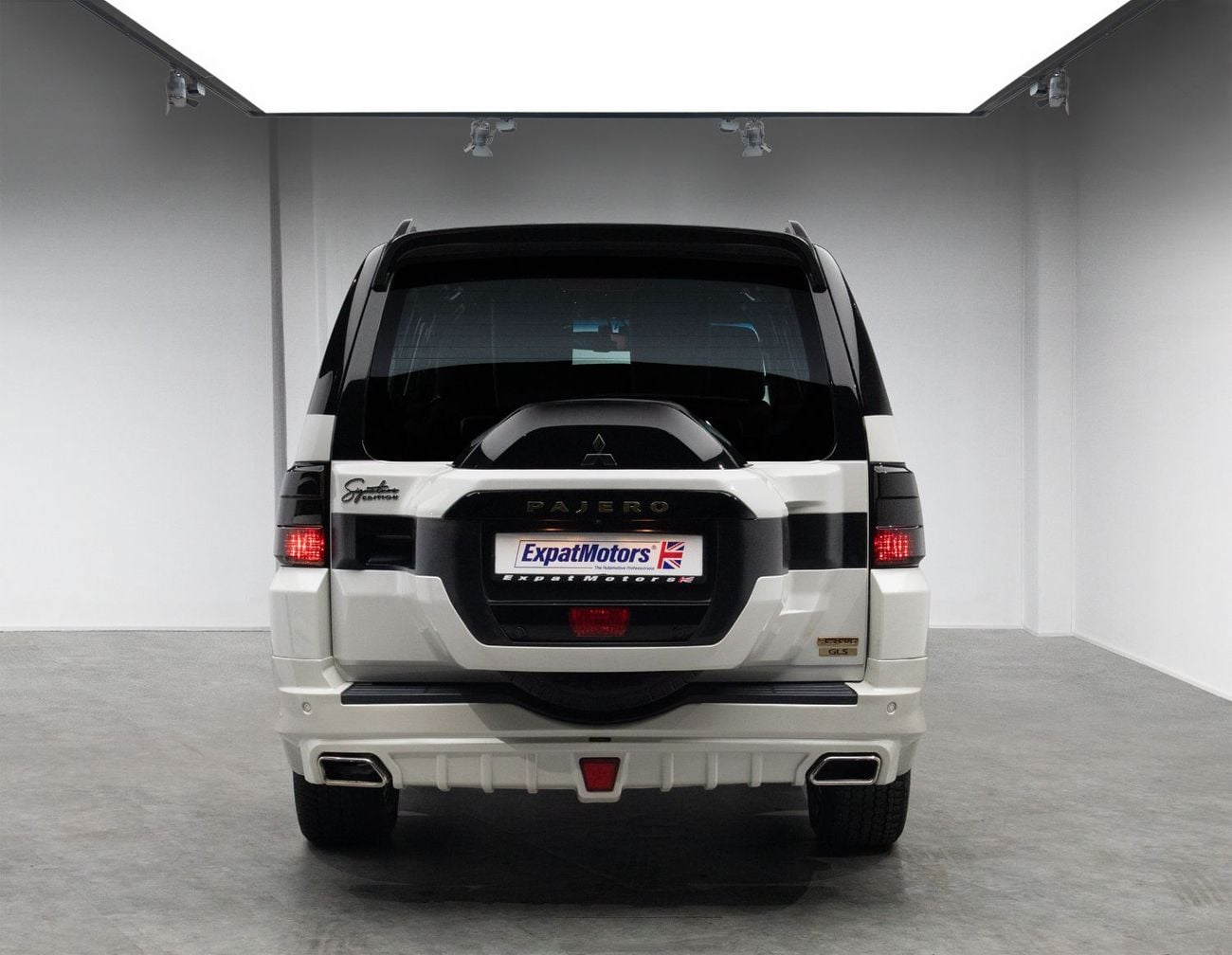 Mitsubishi Pajero Signature Edition